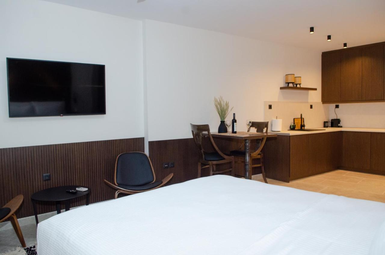 Leone Suites Nafpaktos Exterior photo