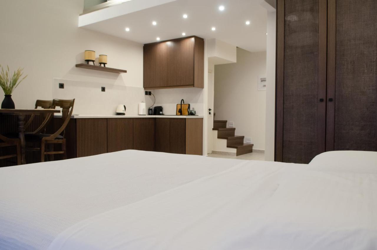 Leone Suites Nafpaktos Exterior photo